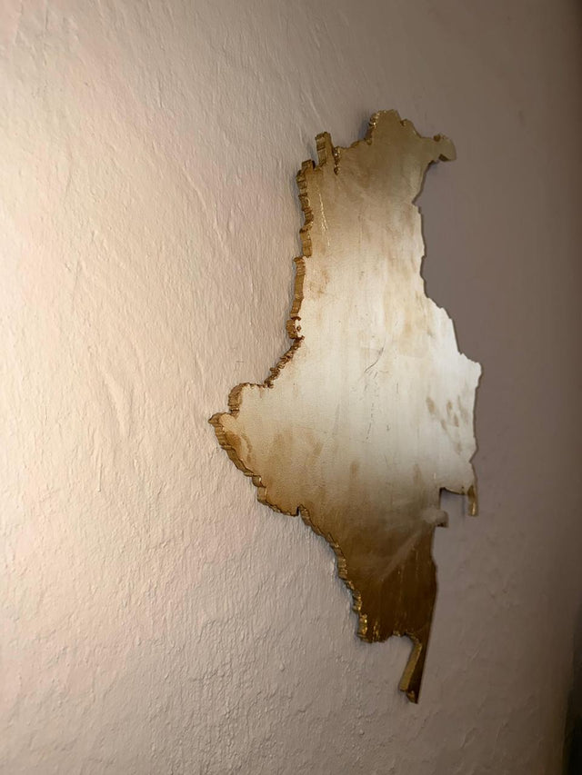 COLOMBIA MAP IN GOLD LEAF