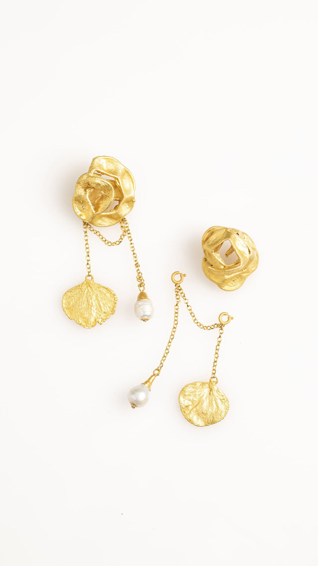 ACACIA EARRINGS WITH REMOVABLE PETAL, CHAINS AND PEARLS
