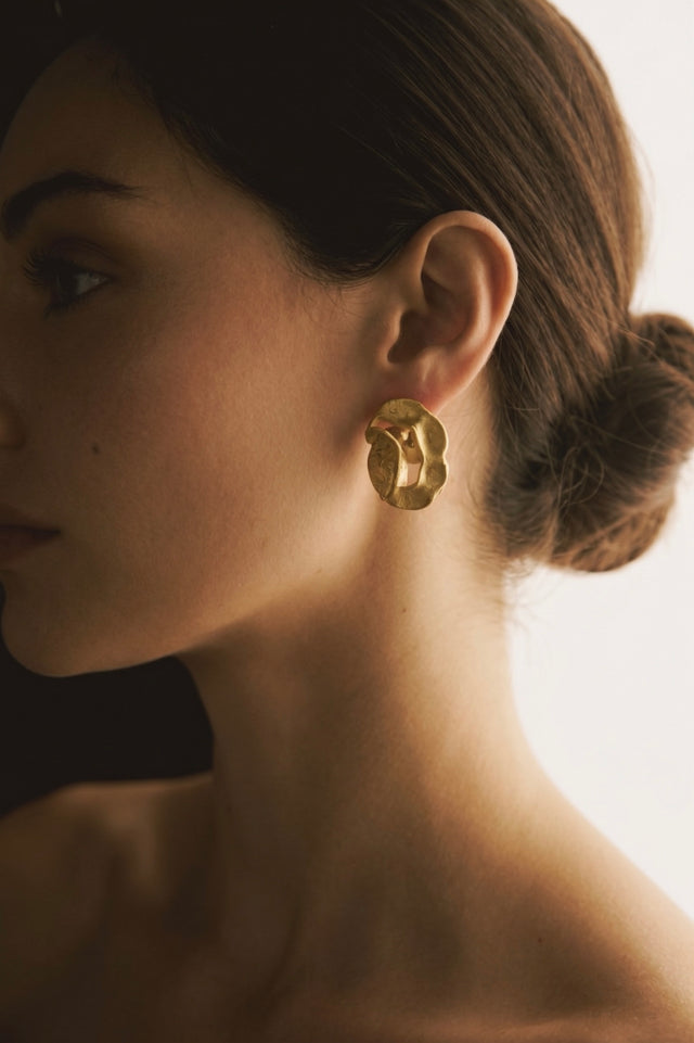 ACACIA EARRINGS WITH REMOVABLE PETAL, CHAINS AND PEARLS