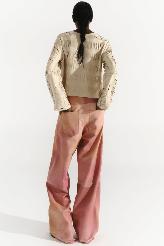 Sweater Tatacoa by Andrea Landa, detail of the shoulders with perforations and handwoven detail