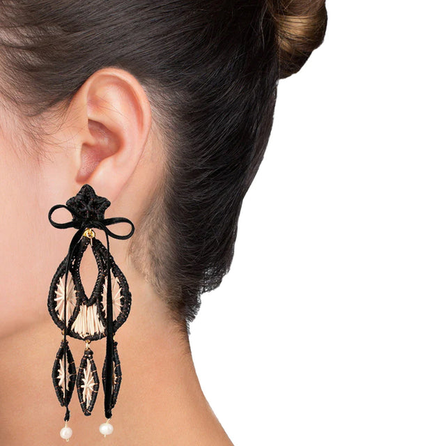 MAGIC BOW EARRINGS