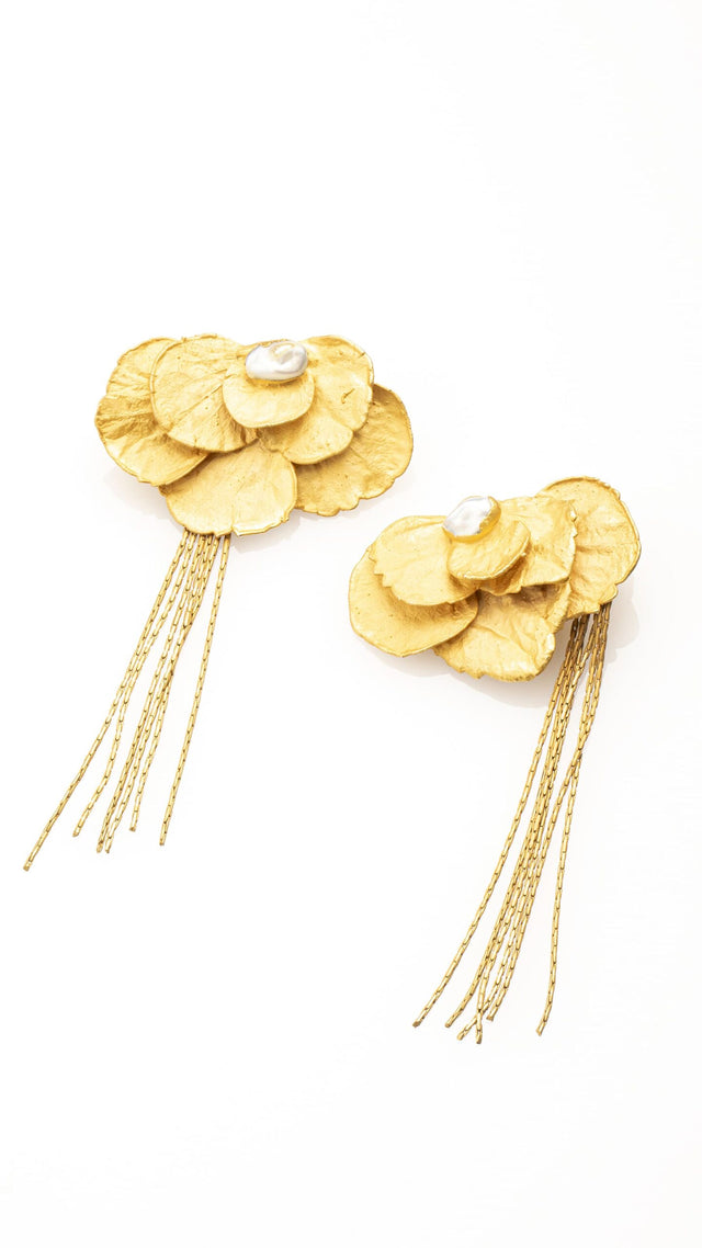 ARETES HORTENSIAS DECONSTRUIDAS CON PERLA Y CADENAS