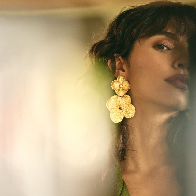 DOUBLE HYDRANGEA AND PEARL EARRINGS