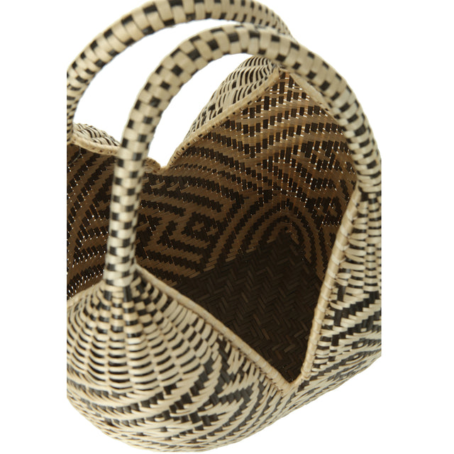 4 Tetas Basket - Black and White