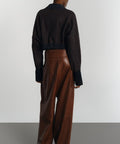 Bomber Granito by Andrea Landa, detail of the high waist and ring-buckle belt