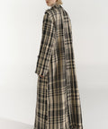 Maxy-Gabardina Achi por Andrea Landa, uso abierto