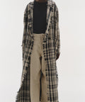 Maxy-Gabardina Achi por Andrea Landa, detalle del cuero de borrego