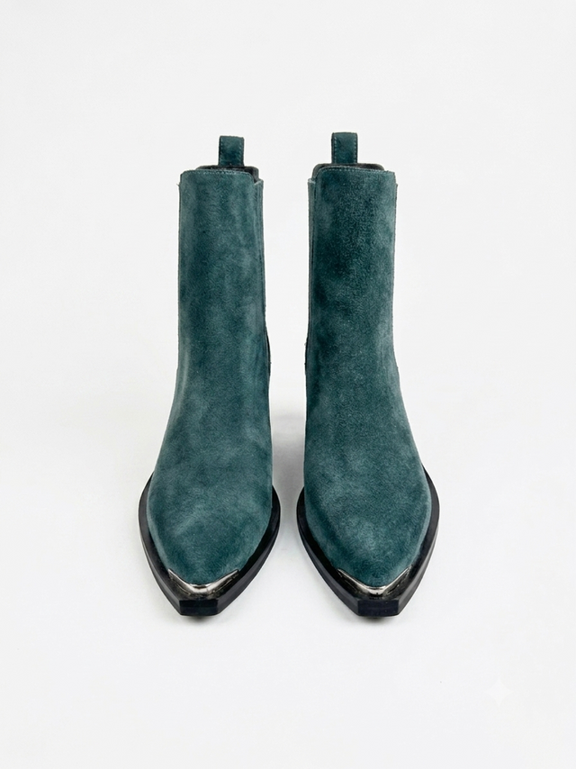 BOOT STUDY 03