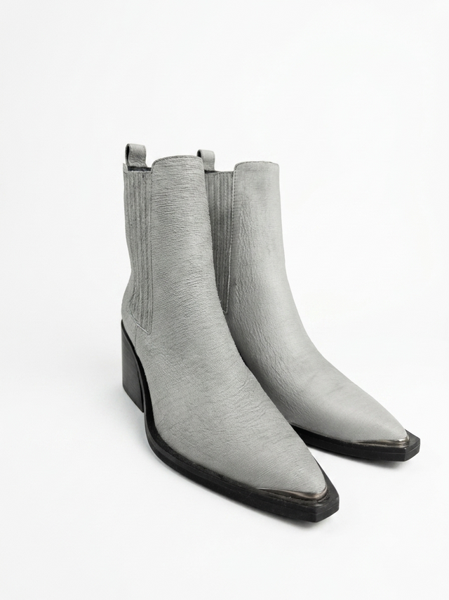 BOOT STUDY 04