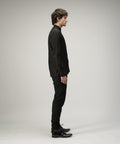 Camisa Slim negra A New Cross, vista lateral del corte entallado