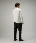 Detalle del cuello nehru de la Camisa Tornado marfil A New Cross