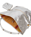 Bolso de cuero plata Lucia con correa removible, marroquinería artesanal colombiana de Patricia Mejía en El Dorado Edit