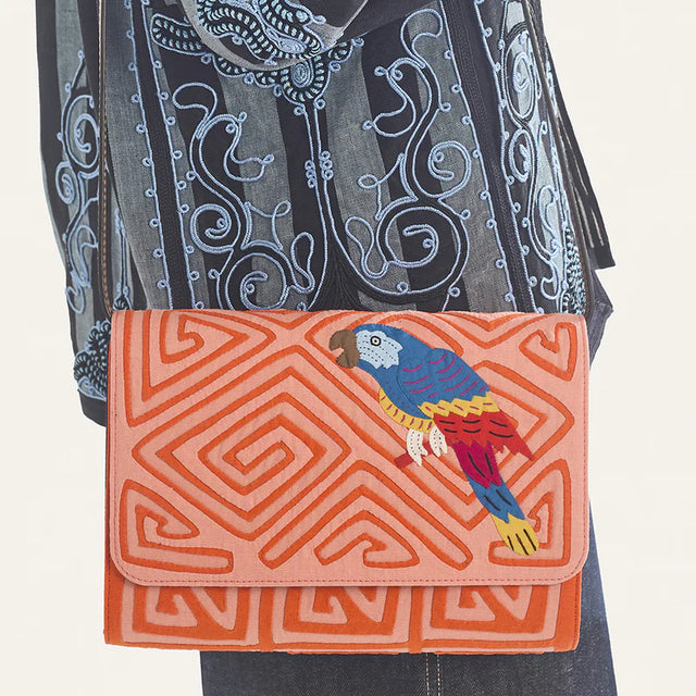 GUACAMAYA CLUTCH
