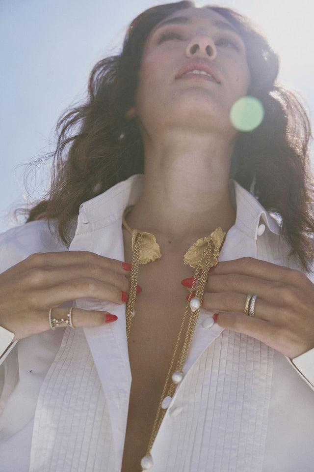 LABELLUM NECKLACE AND CHAINS WITH PEARLS