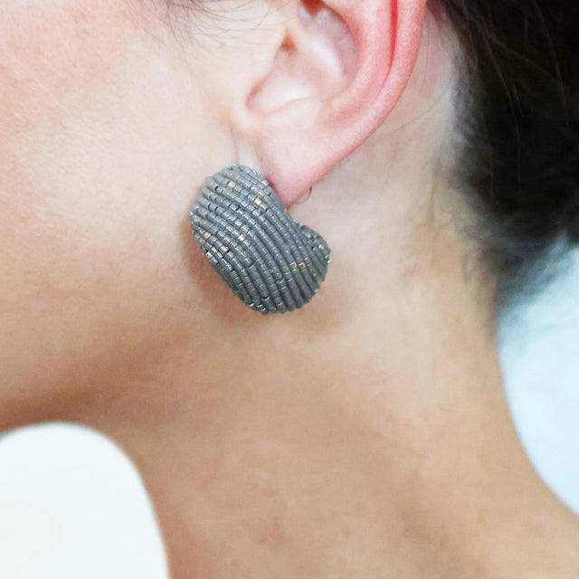 Mini Arele Earrings - Grey