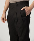 Pantalón chino de prenses en sarga de algodón A New Cross, look completo