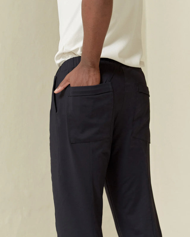CLASSIC TECH PANTS