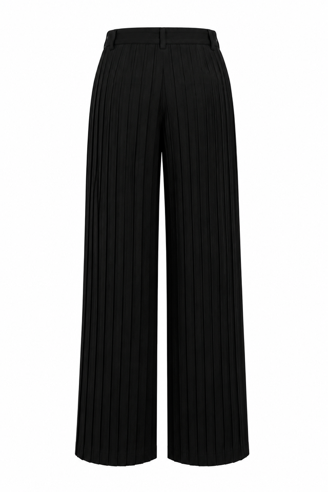 Aren Pants de MateriaCruda, detalle de las alforzas verticales